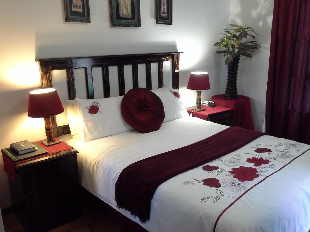 La Rochelle Inn Richards Bay Extérieur photo